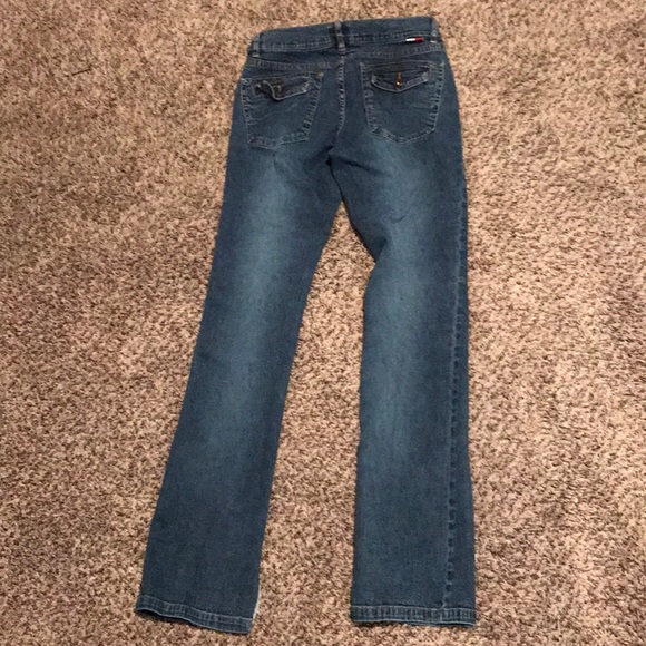 Tommy Hilfiger Jeans in a size 5. - Picture 2 of 7